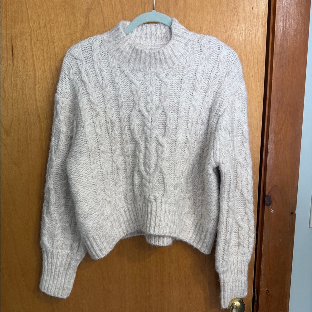 Vestique Soft Cream Cable Knit Turtleneck Sweater